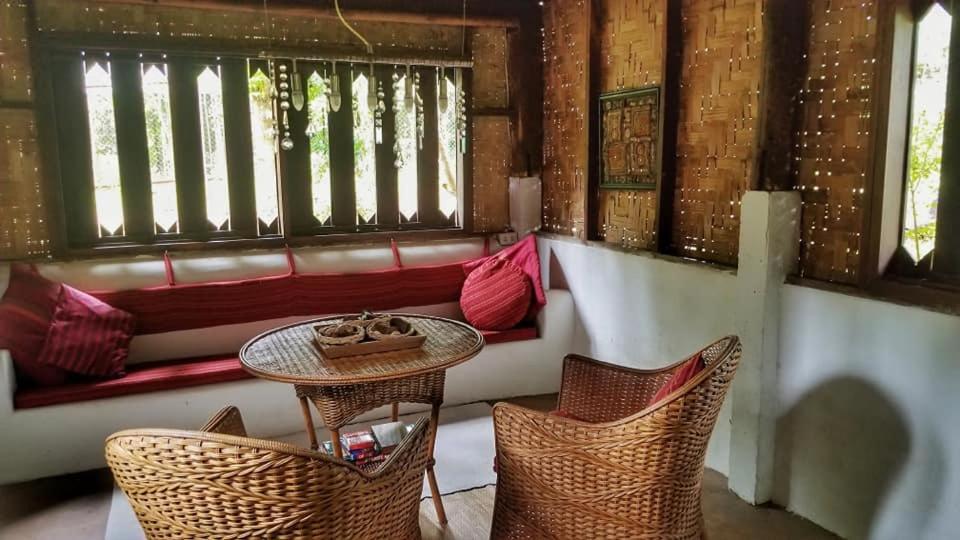 Sang Tong Huts Hotel Mae Hong Son Eksteriør billede