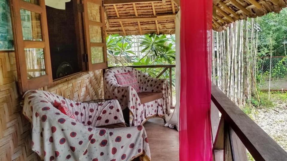 Sang Tong Huts Hotel Mae Hong Son Eksteriør billede
