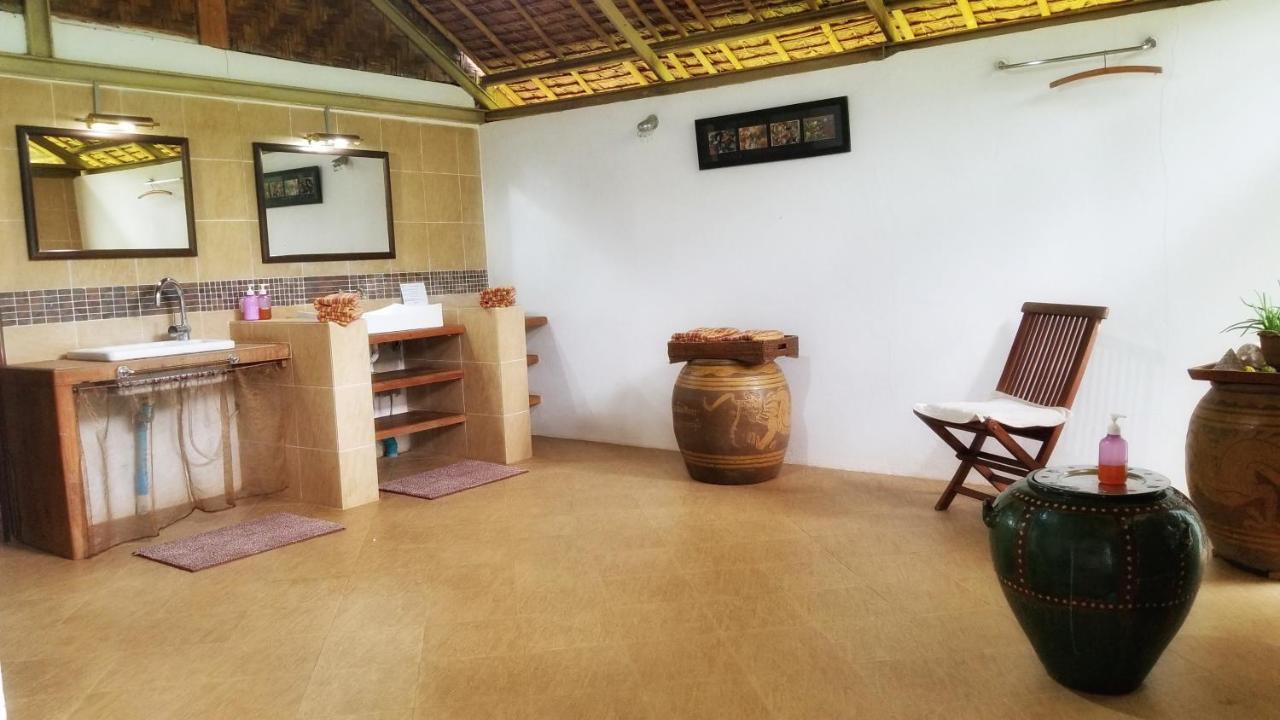 Sang Tong Huts Hotel Mae Hong Son Eksteriør billede